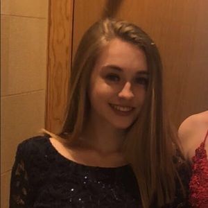 Meet your Posher, Olivia